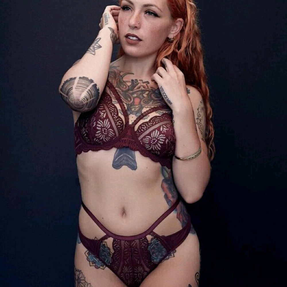 2 piece high waisted set dark maroon